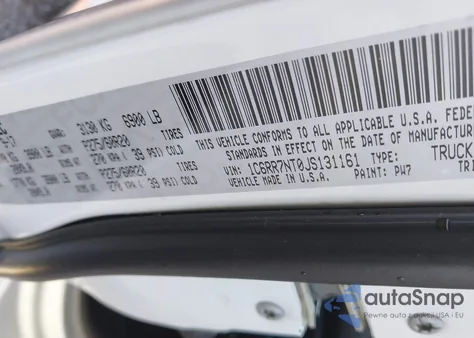 2018 Ram 1500 Laramie z USA, uszkodzony, nr VIN 1C6RR7NT0JS131161